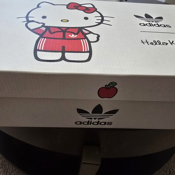 Hello Kitty x adidas Gazelle Indoor Sneaker - Picture 10 of 11